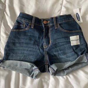 Blue jean shorts from old navy.